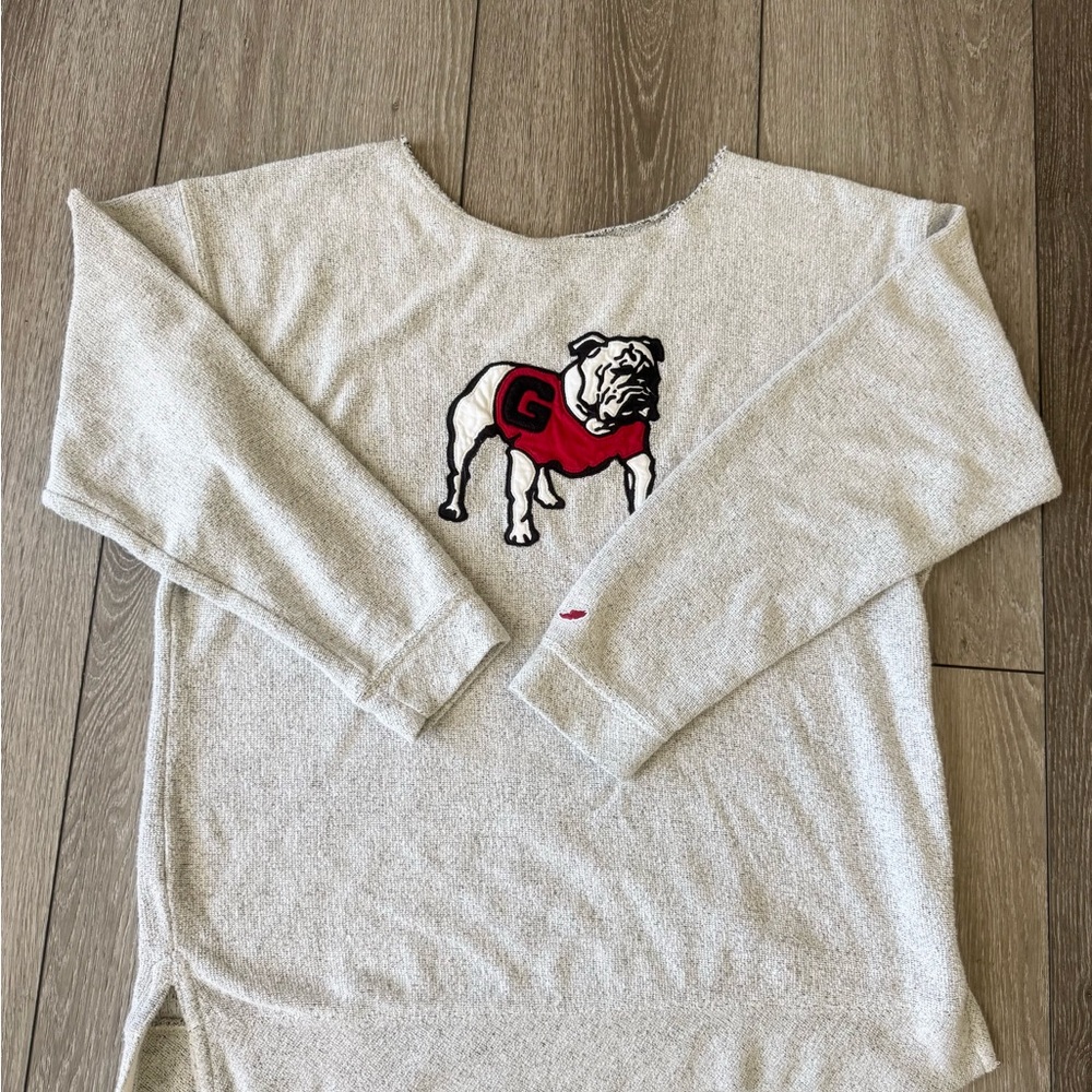 Grey Georgia Bulldog sweatshirt